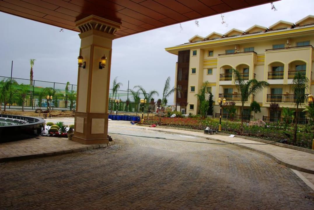 Eingang Diamond Excellence Resort & Spa
