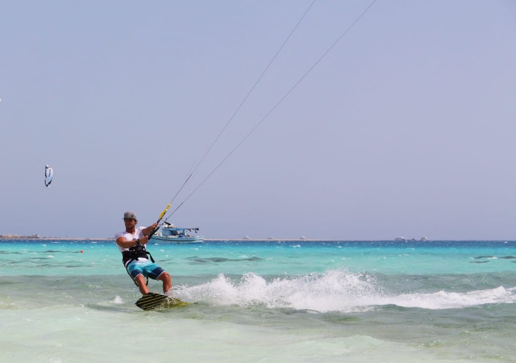 Strand Menaville Safaga