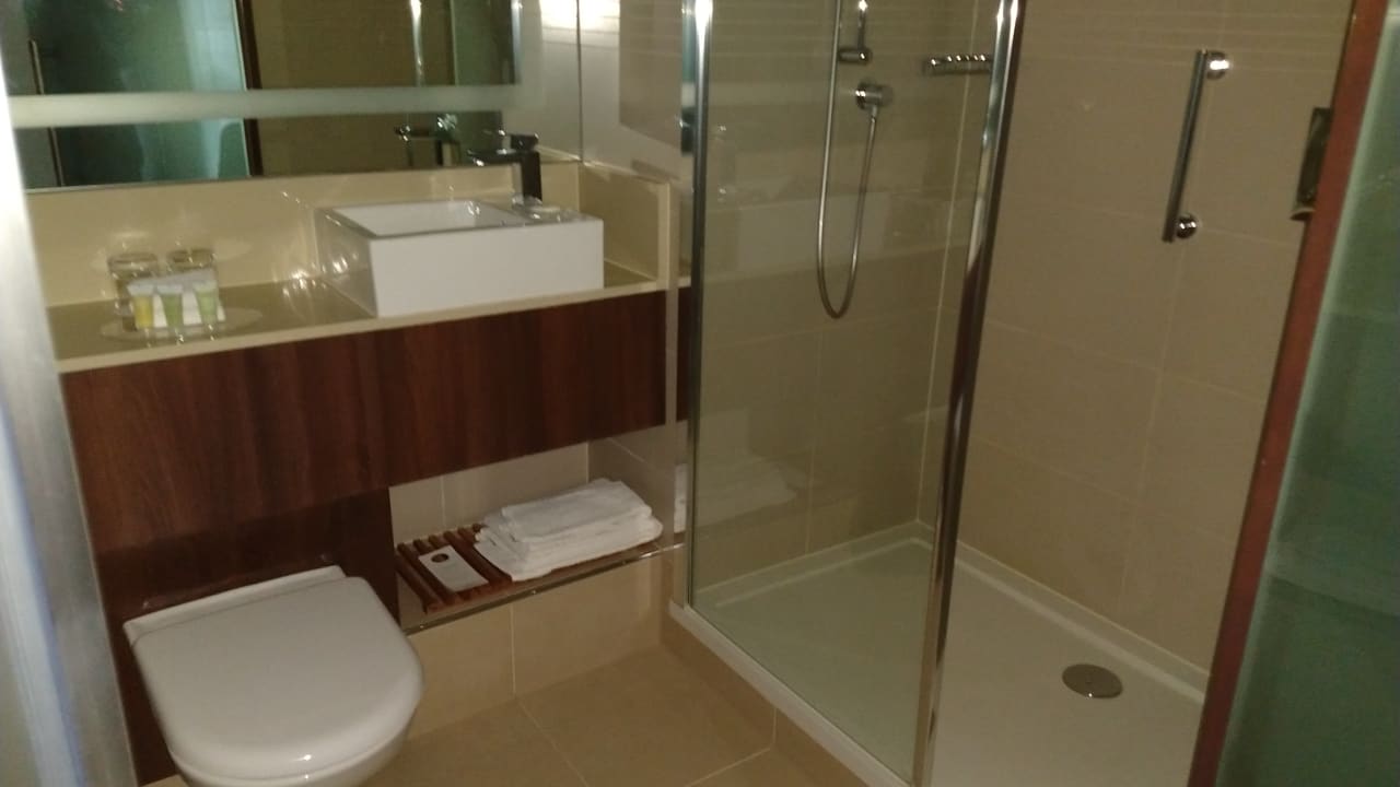 Zimmer Hotel Courtyard by Marriott Cologne