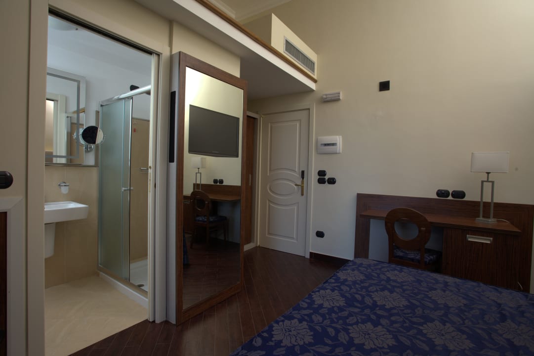 Standard double room Hotel Borromeo Resort