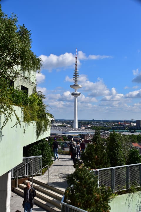 Ausblick REVERB by Hard Rock Hamburg
