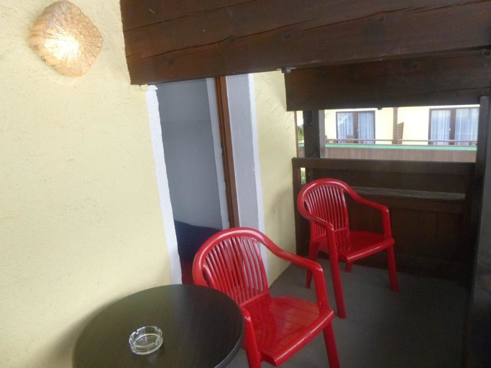 Kleiner Balkon mit Kopfstoß-Gefahr Sporthotel Wilder Kaiser
