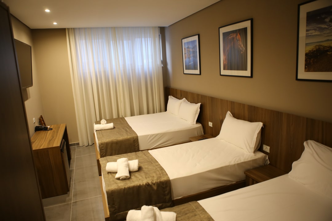 Zimmer Twin Towers Hotel