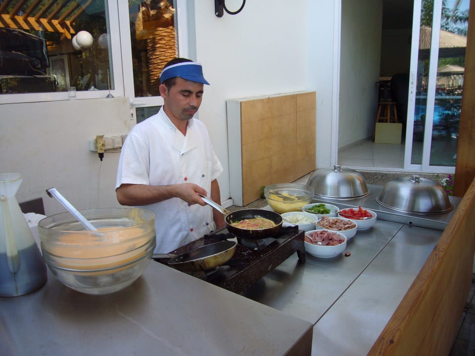 Die feinen Omeletts von Costa zubereitet Hotel Corissia Princess