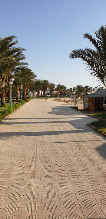 Strand Menaville Safaga