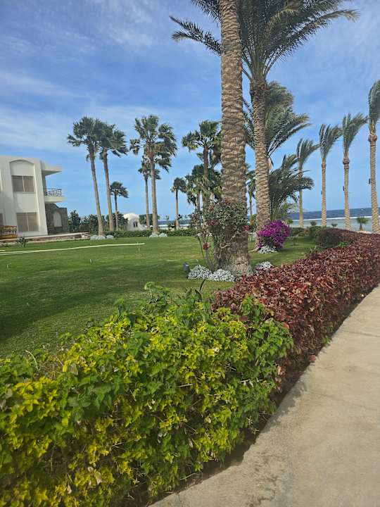 Gartenanlage Brayka Bay Resort