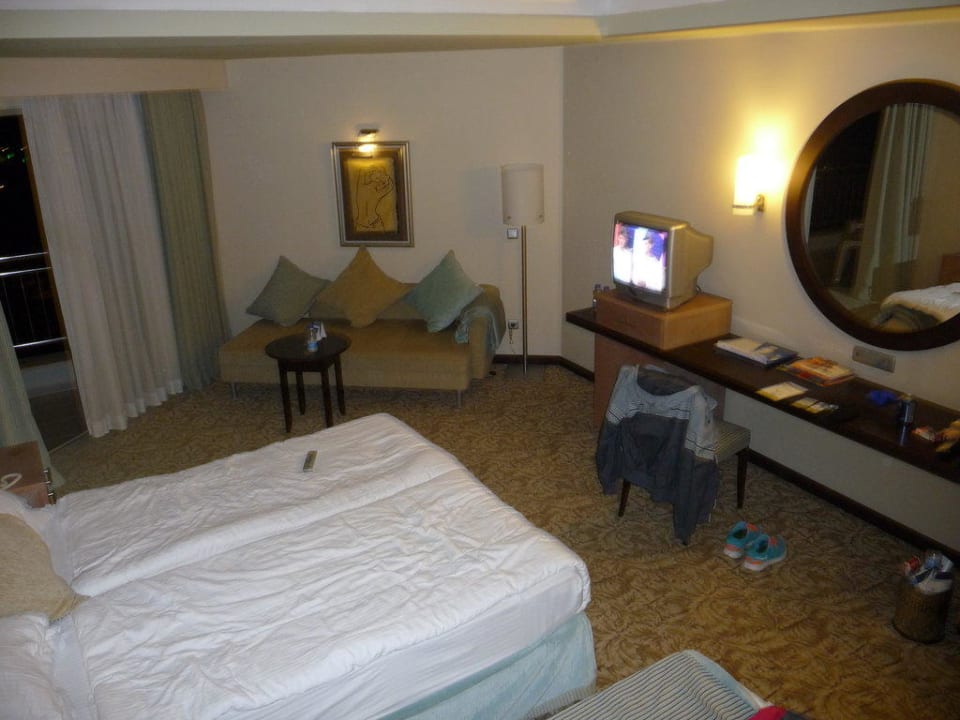 Under Zimmer 1621 Royal Wings Hotel