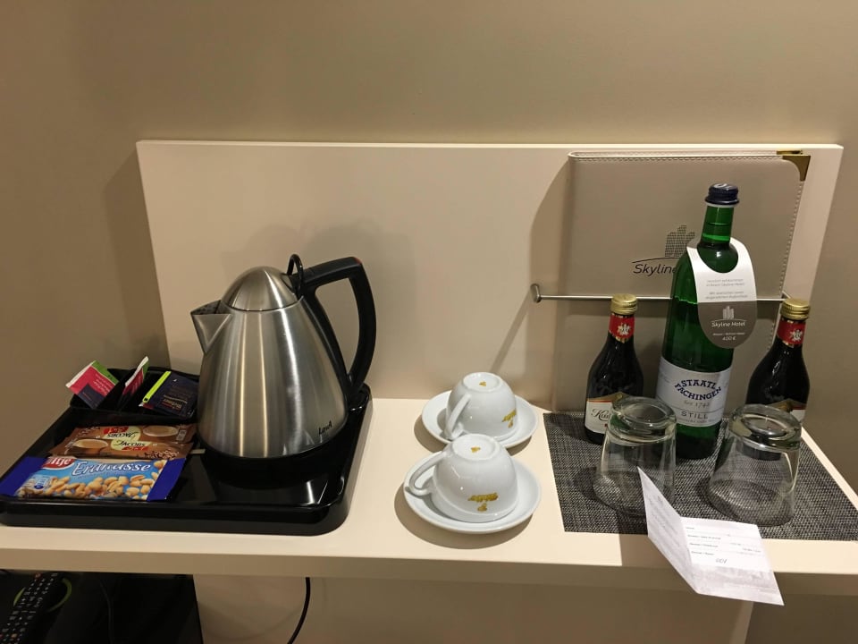 Wasserkocher für Tee und Kaffee Skyline Hotel Europaviertel Frankfurt