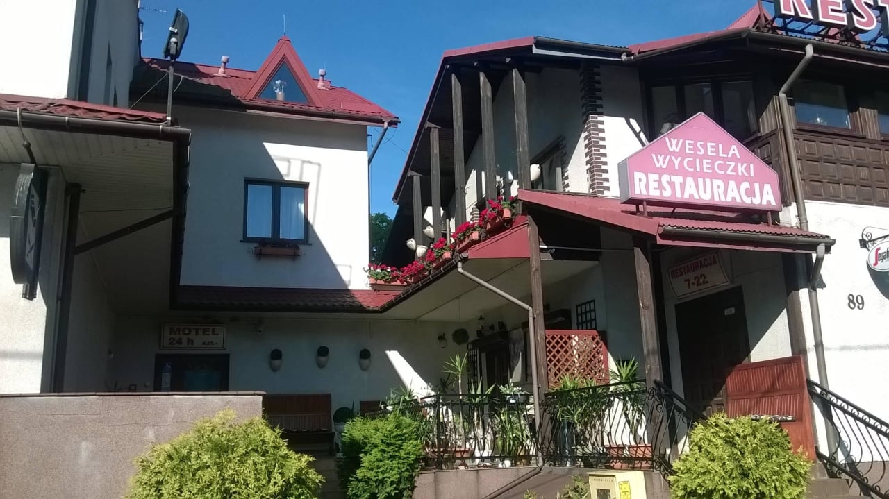 Front view Motel Bukowiecki