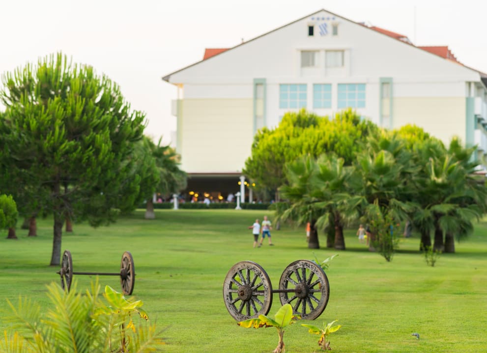 Außenansicht Hotel Süral Resort
