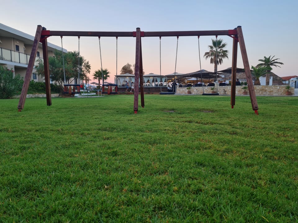 Sport & Freizeit HARPIN Happy Days Beach Hotel