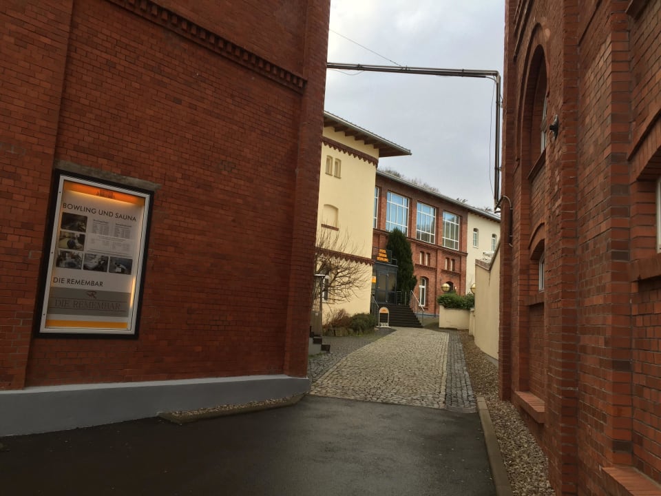 Außenzugang zum Bad nicht ideal Hotelpark Stadtbrauerei Arnstadt