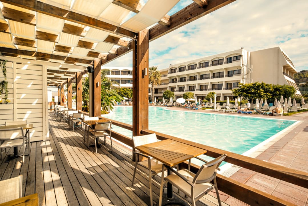 Pool Sol Cosmopolitan Rhodes