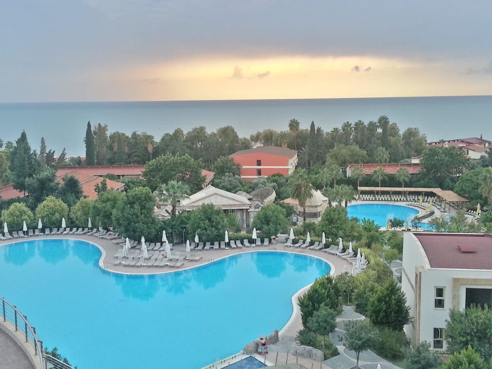 Die Pools Horus Paradise Luxury Resort & Club