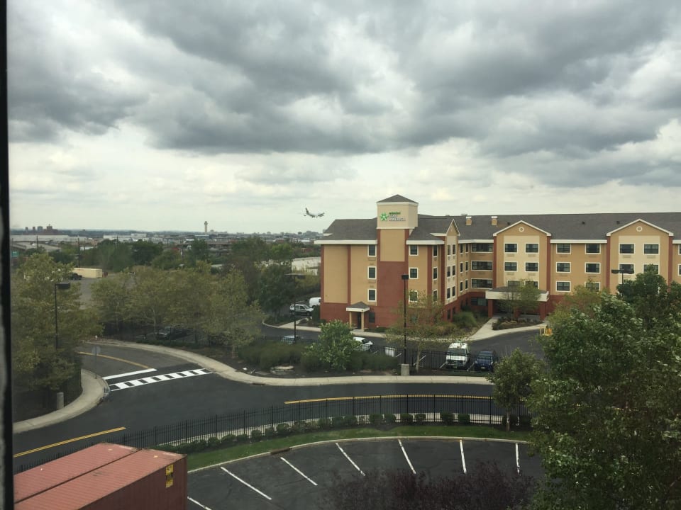 Ausblick  Hampton Inn & Suites By Hilton- Newark Airport Elizabeth