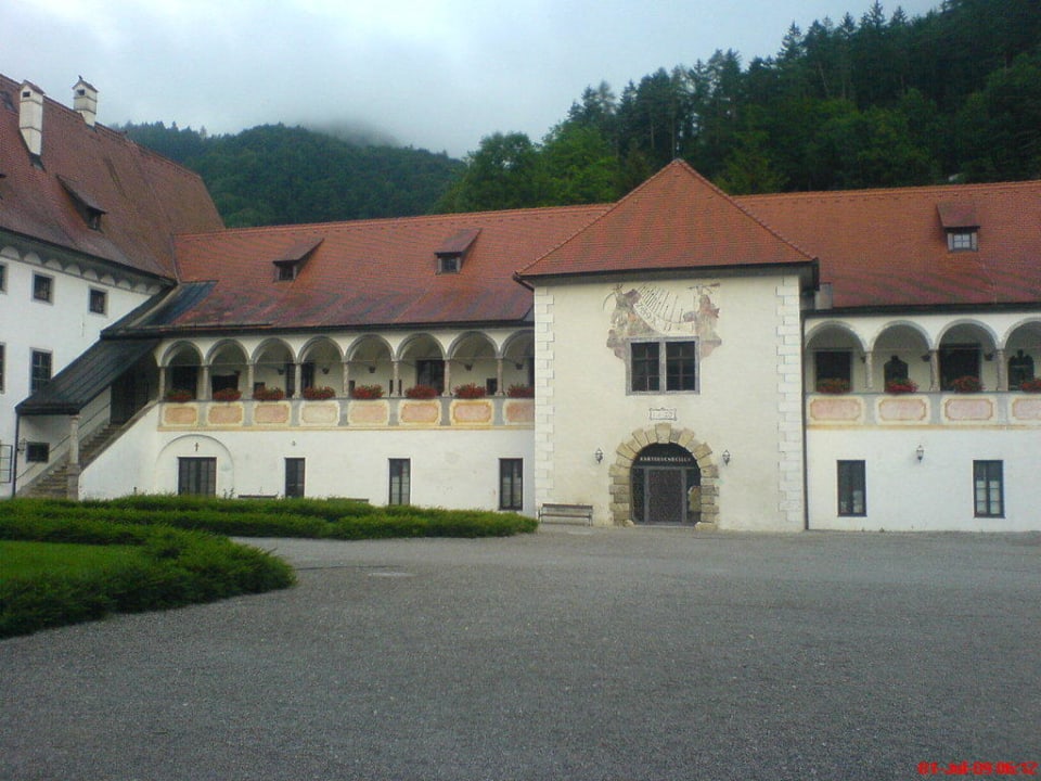 Innenhof Schlosshotel Kartause Gaming