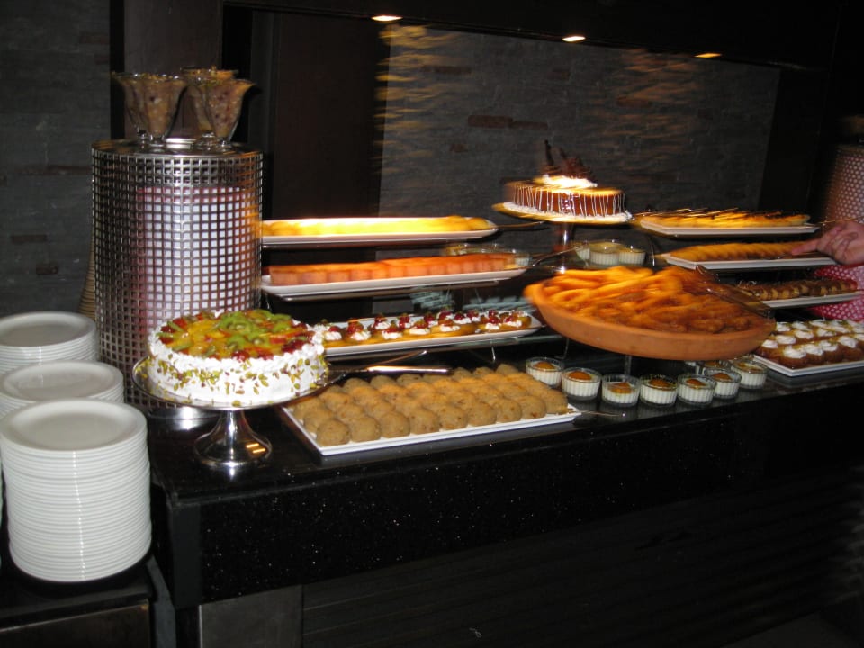 Lecker Limak Lara Deluxe Hotel & Resort