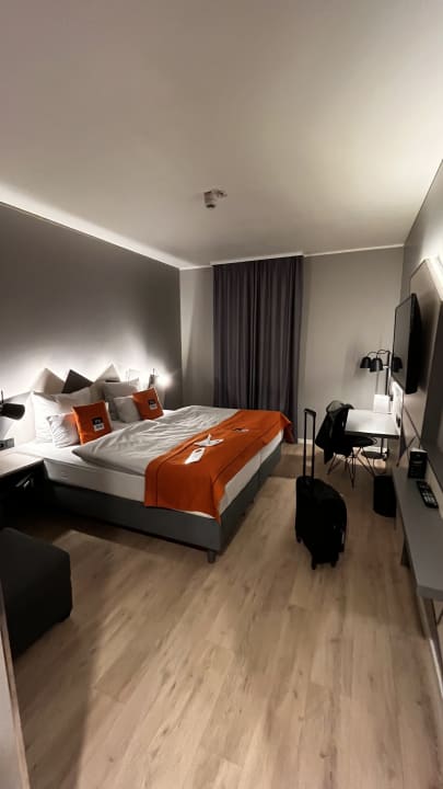 Zimmer Holiday Inn - the niu, Hub Dusseldorf Messe