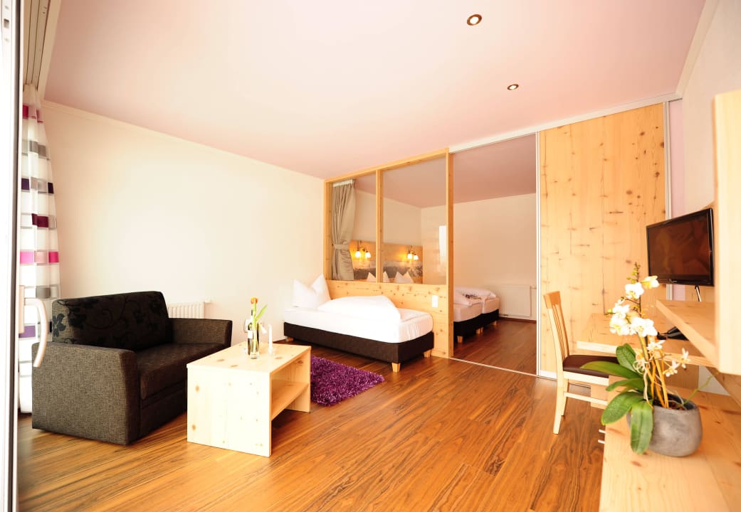 Wohnraum - Deluxezimmer Hotel Gasthof Zum Schwanen