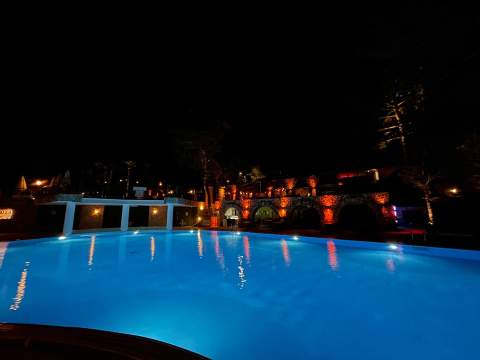 Pool Montana Pine Resort