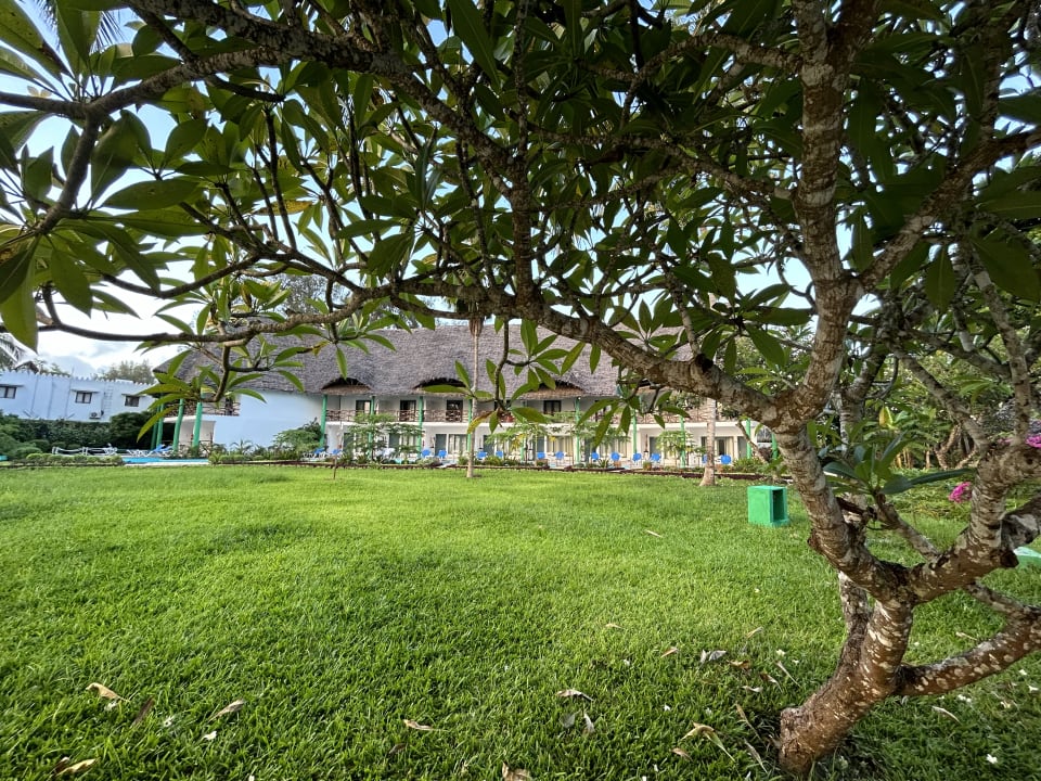Außenansicht Hotel Kiwengwa Beach Resort