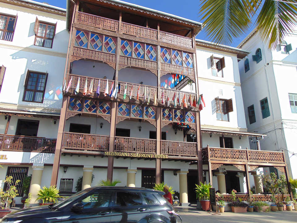 Außenansicht Mizingani Seafront Hotel