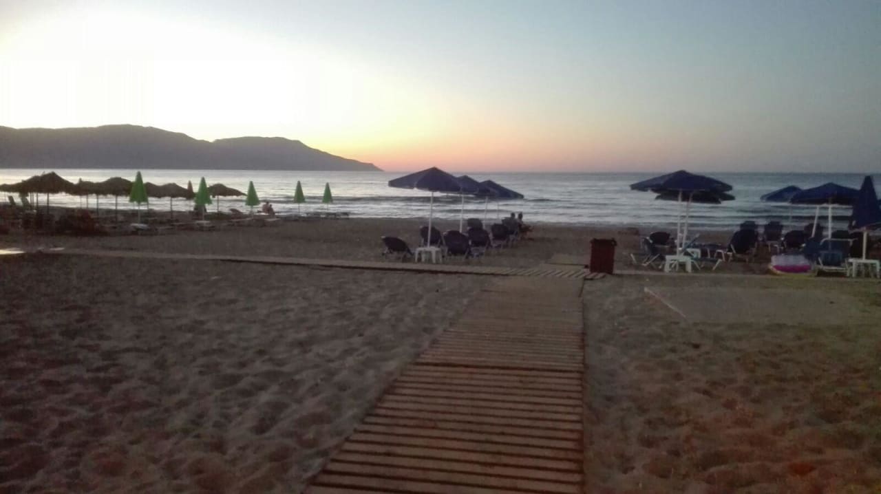 Strand HARPIN Happy Days Beach Hotel