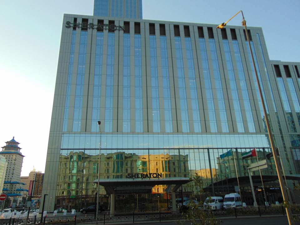 Außenansicht Sheraton Astana Hotel