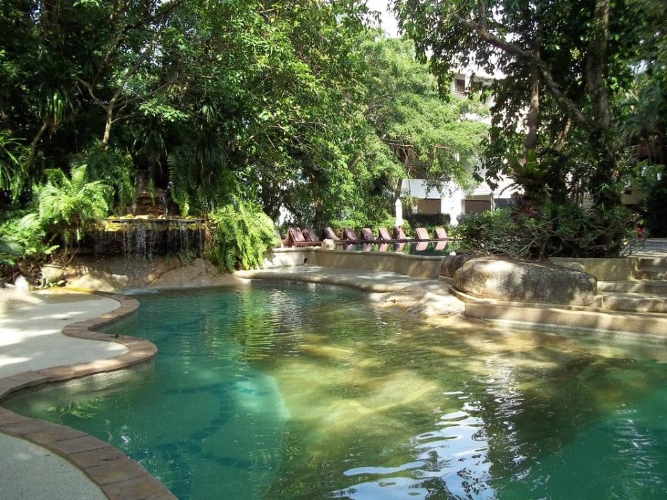 Pool Haupthaus The Fair House Beach Resort