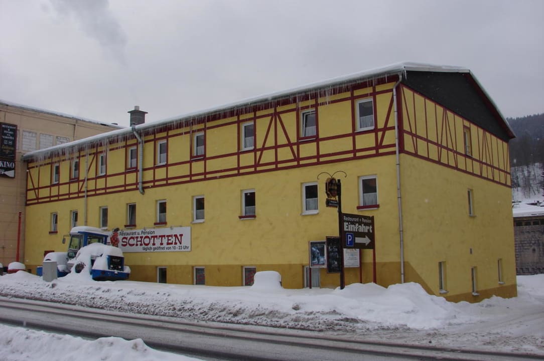 Ansicht von der Talstraße aus Pension Zum Schotten