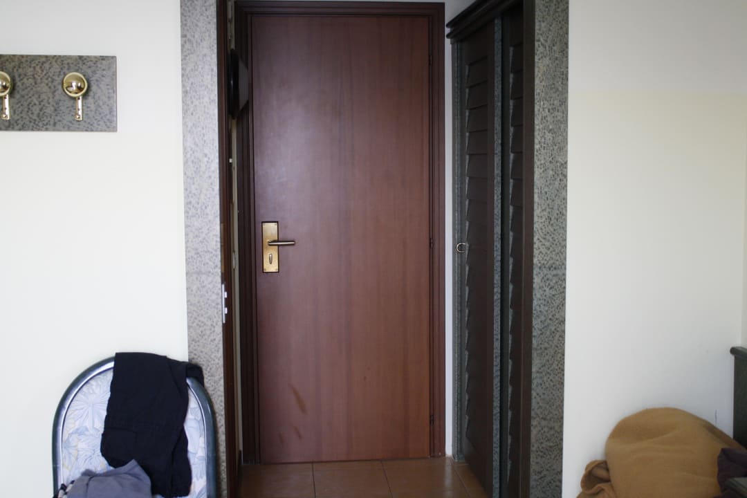 Von der Balkontür ins Zimmer Hotel Internazionale