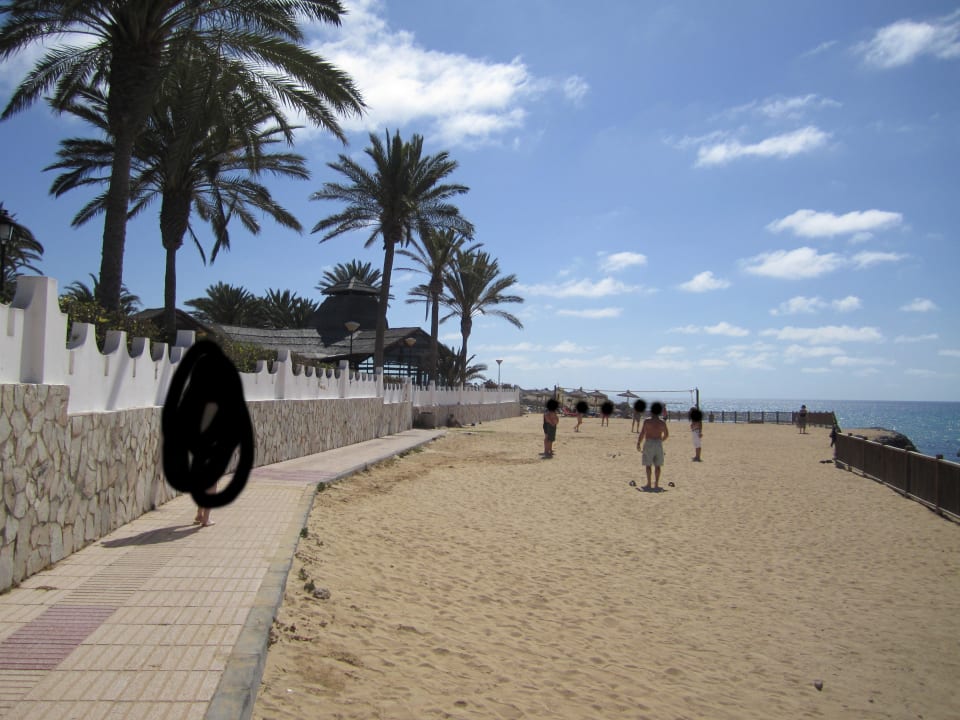 Volleyballfeld zwischen der Strandbar und dem Meer SBH Costa Calma Beach Resort