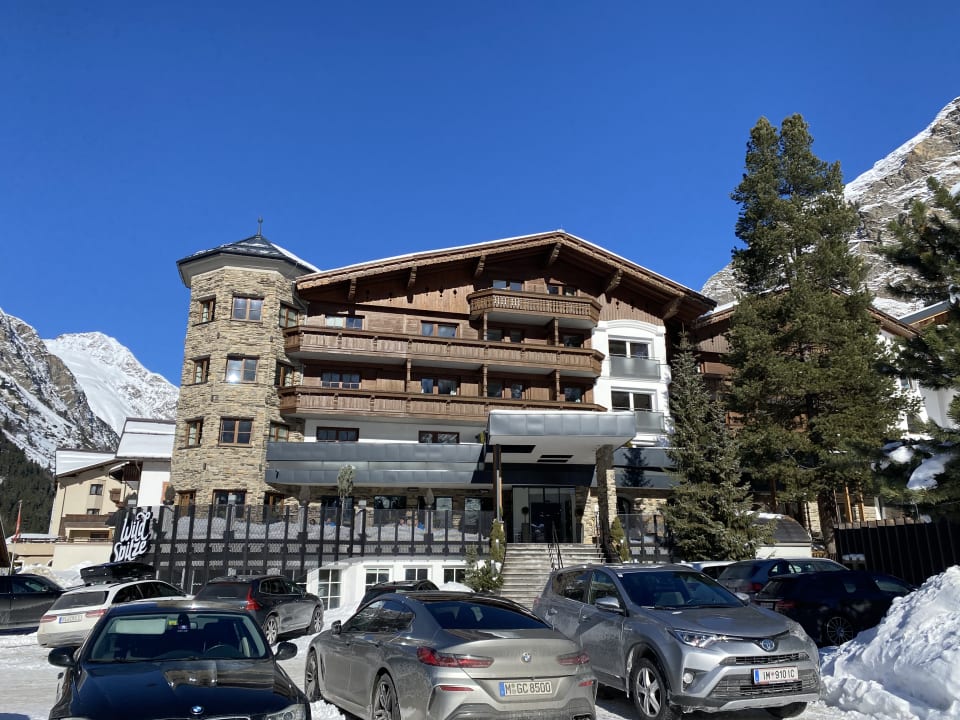 Außenansicht Verwöhnhotel Wildspitze