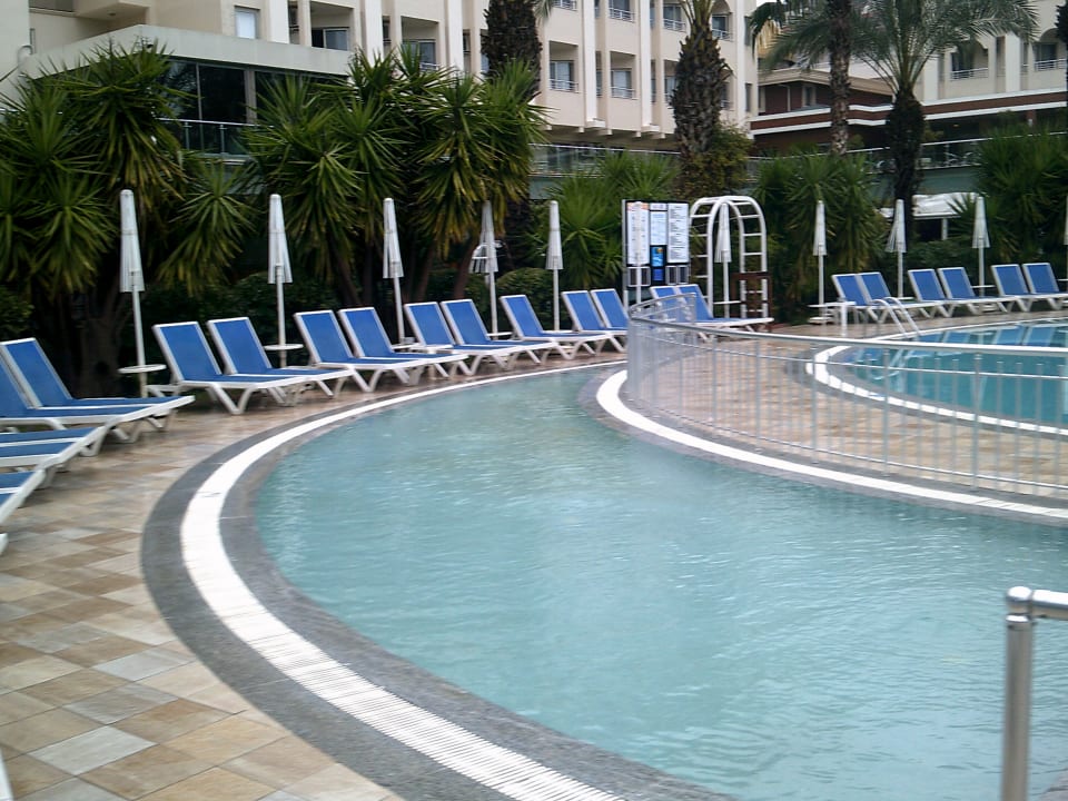 Pool Calimera Hane Garden