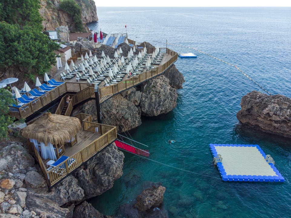 Strand Ramada Plaza by Wyndham Antalya