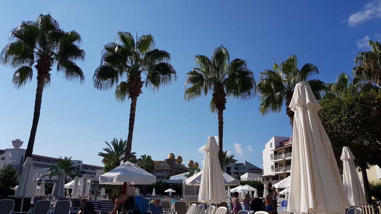 Pool Barut B Suites