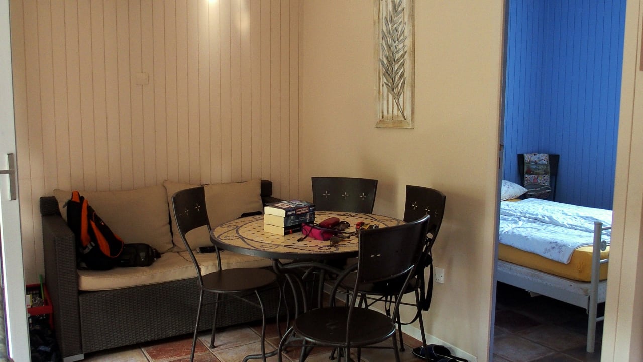 Sitzecke - wenn es mal regnet Marina d'Erba Rossa