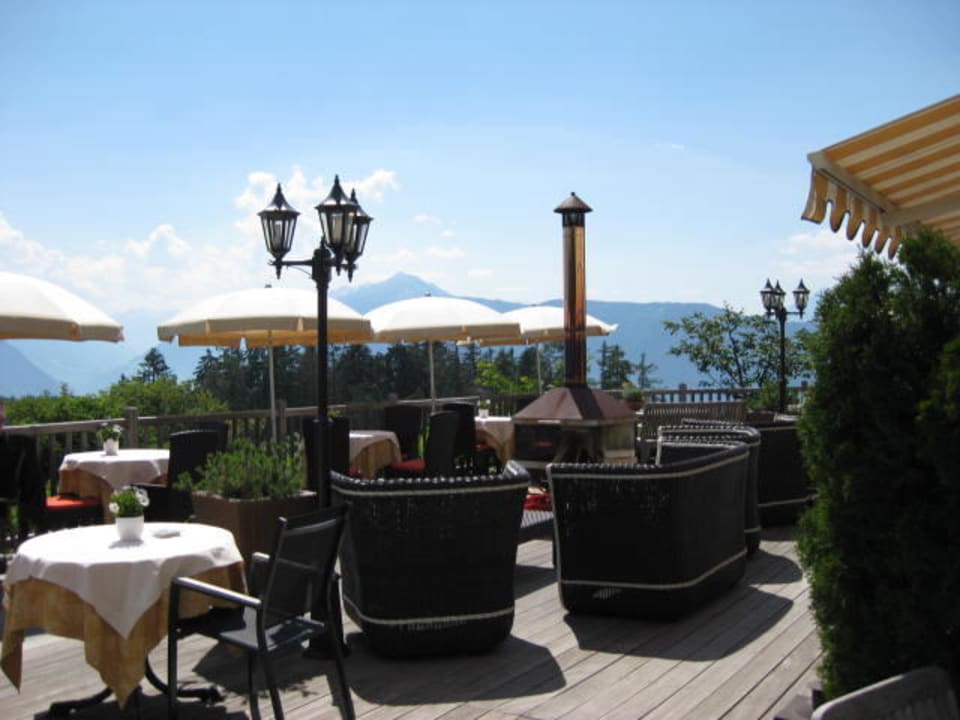 Terrasse Hotel Chalet Mirabell