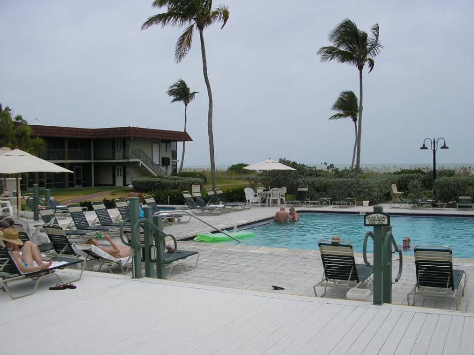 Hotel West Wind Inn, Sanibel Island, Pool und östlicher Hote Hotel West Wind Inn