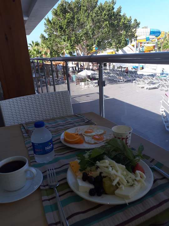 Gastro Mira Meridia Beach Hotel