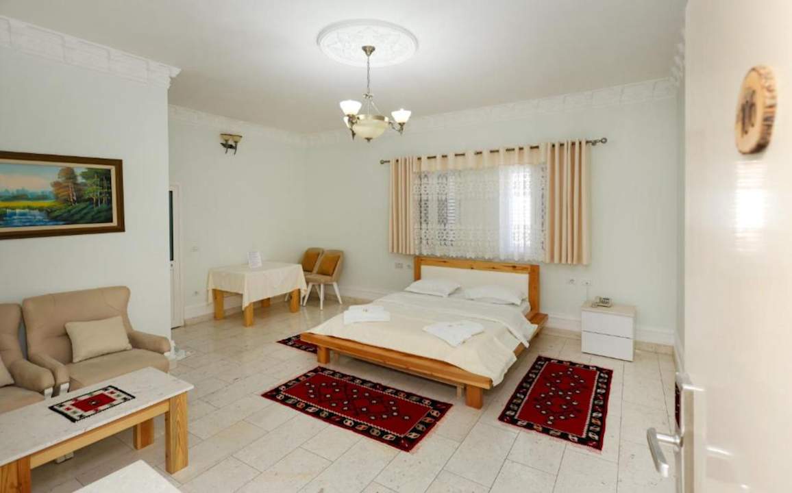 Zimmer Hotel Familja