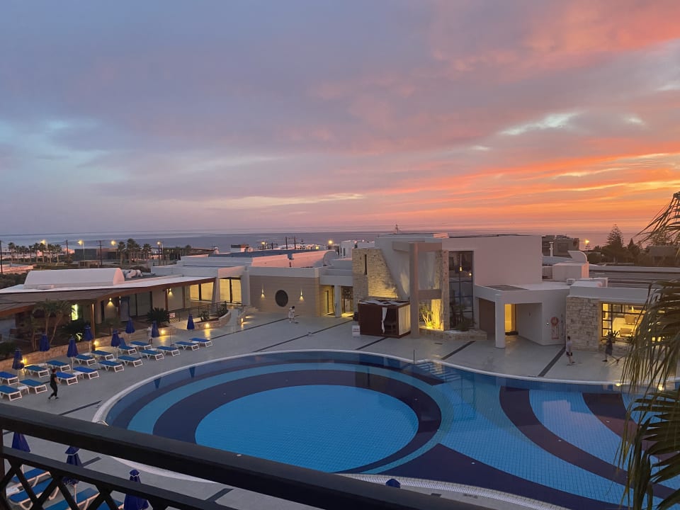 Pool Grand Hotel Holiday Resort