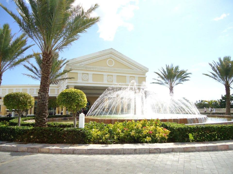 Haupteingang JOIA Paraiso by Iberostar