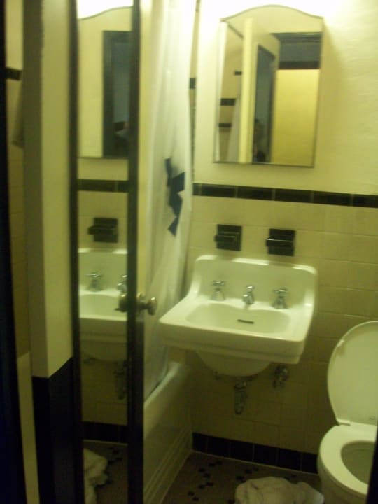 Bad Freehand Miami Hostel