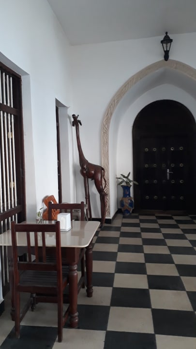 Gastro Tembo House Hotel And Apartments