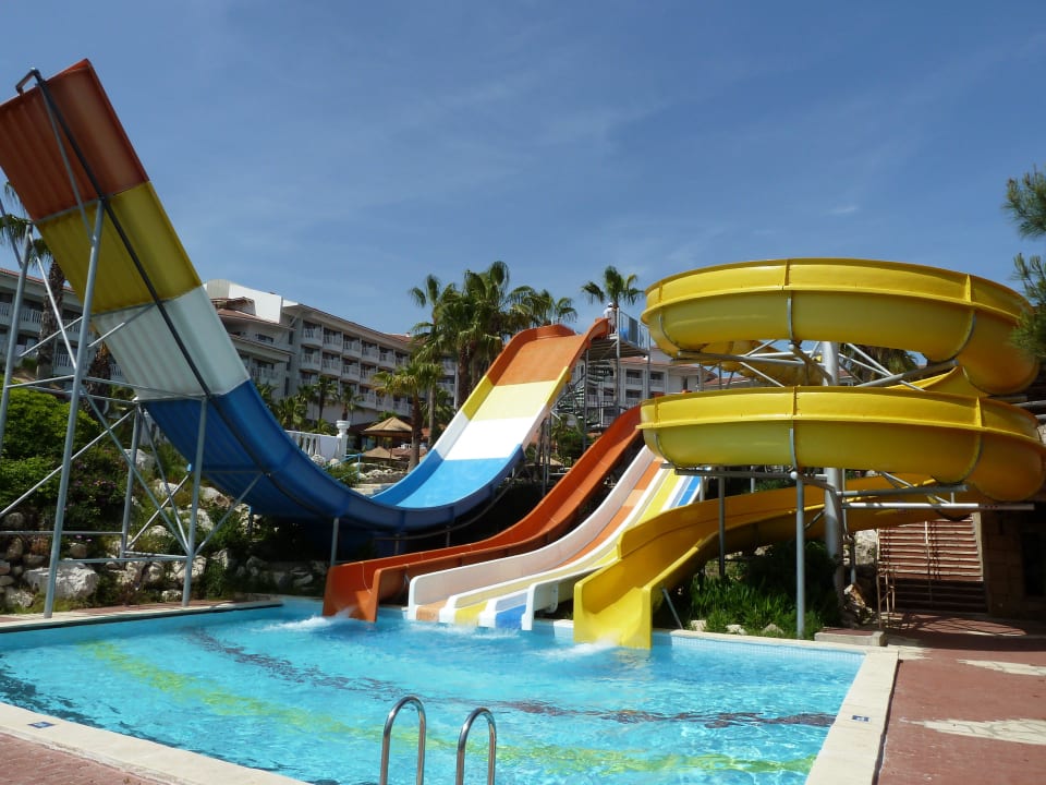 Mit div. Rutschen Hotel Defne Garden