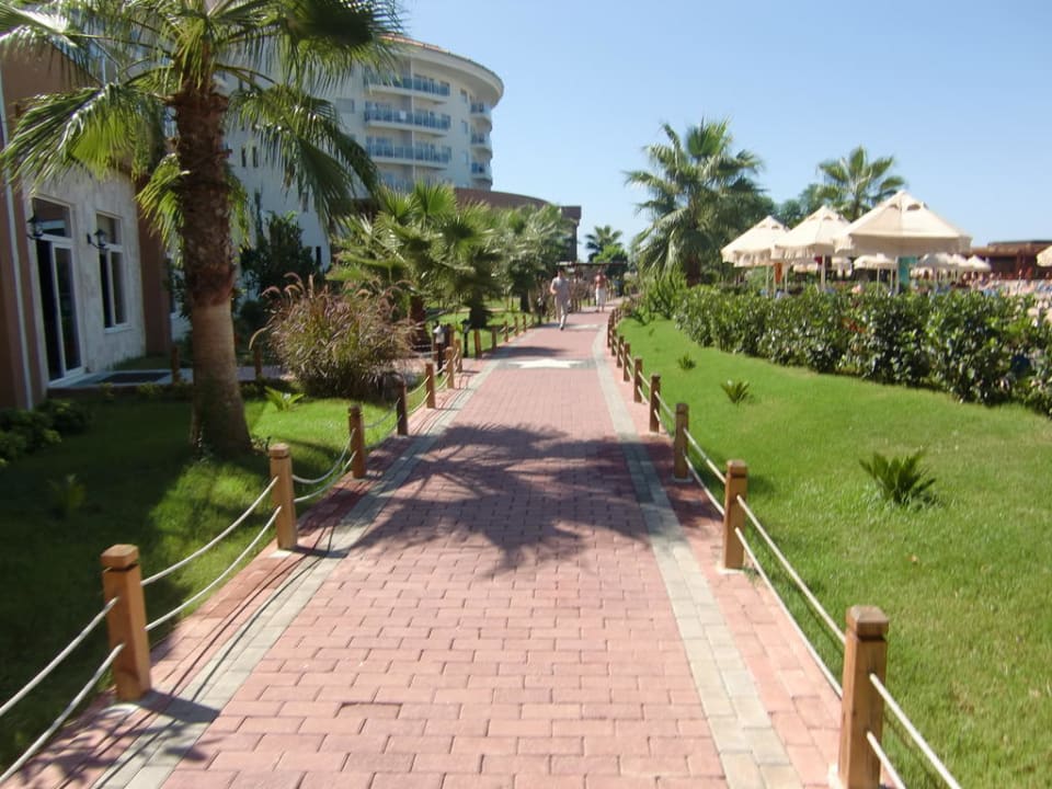 Weg zum Strand Seaden Sea World Resort & Spa