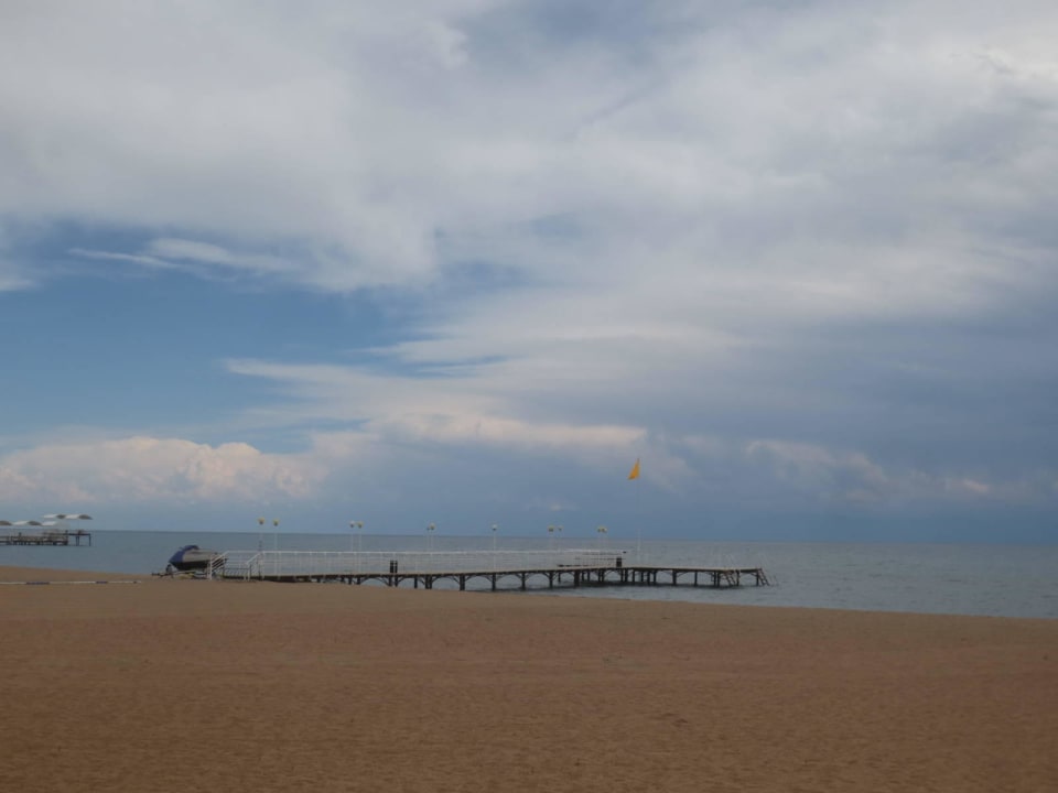 Strand am Issyk-Kul See Raduga Resort Center