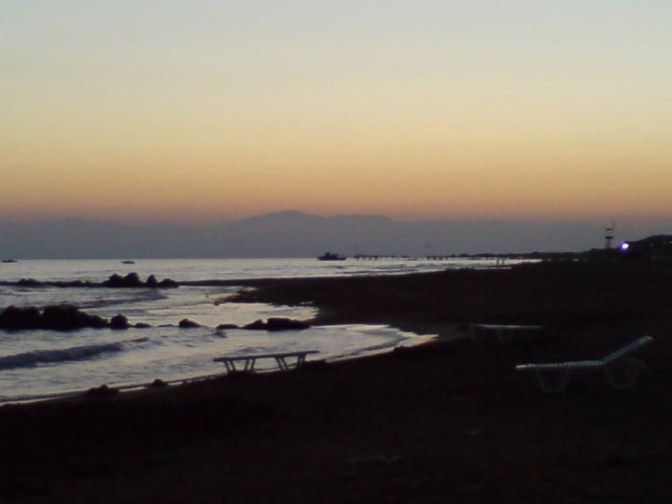 Strand am Abend Hotel Orfeus Park