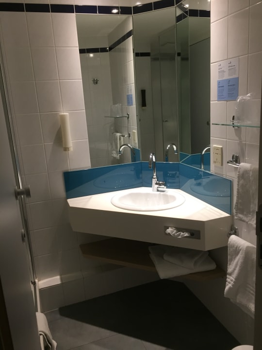 Zimmer Holiday Inn Express Frankfurt - Airport